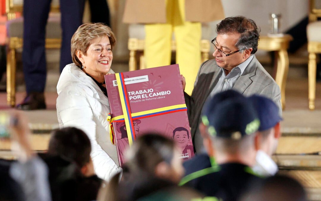 Asobares Colombia fue invitado por el Presidente Dr. Gustavo Petro a la presentación de la Reforma Laboral el jueves 16 de Marzo